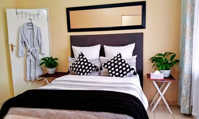 Krugersdorp Casa | Budget Stays At Olivia Pines Guesthouse