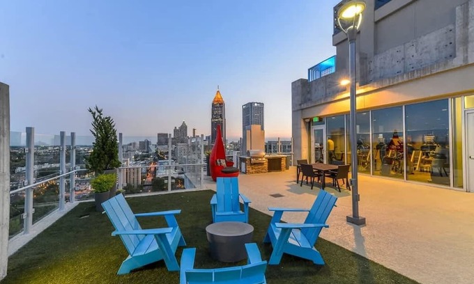 North Decatur Apartamento | Midtown Luxepad 1b1b Rooftop Lounge Pool Gym Xbox