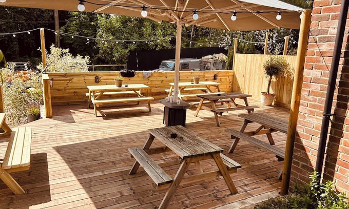 Bolney Hotel | The Eight Bells Inn