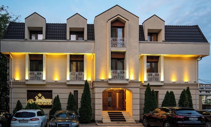 Nord-Est Casa | Pensiunea Crystal