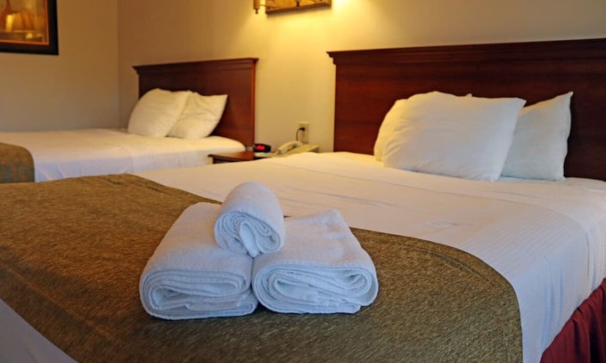 Falls City Hotel | Vision Inn Motel