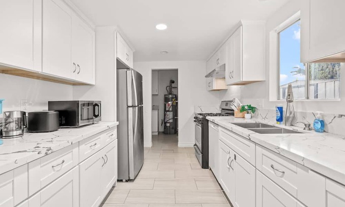 Charter Oak Casa | 734 Glendora in Glendora
