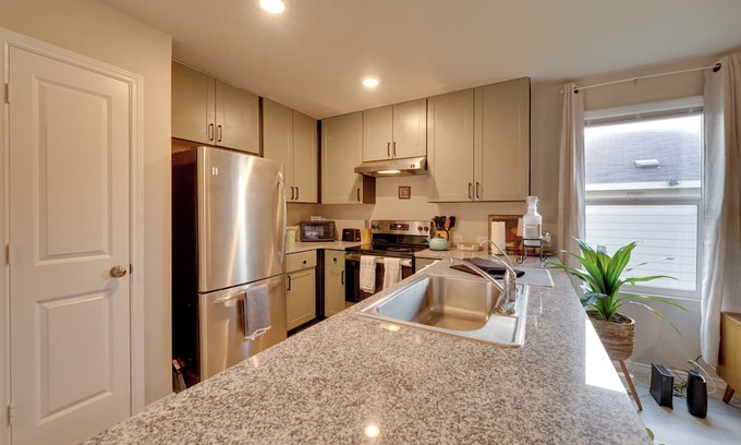 San Antonio Cabaña | Easy Access to Dtwn San Antonio: Suburban Home
