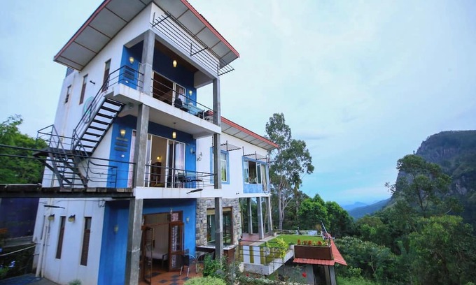 Ella Hotel | Ella Floating View