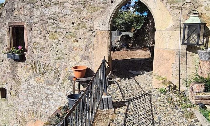 Wetzlar Otro | Burg Hermannstein - KingsRoom