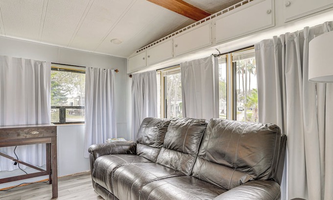 Davenport Cabaña | Davenport Couple's Retreat w/Resort Perks!