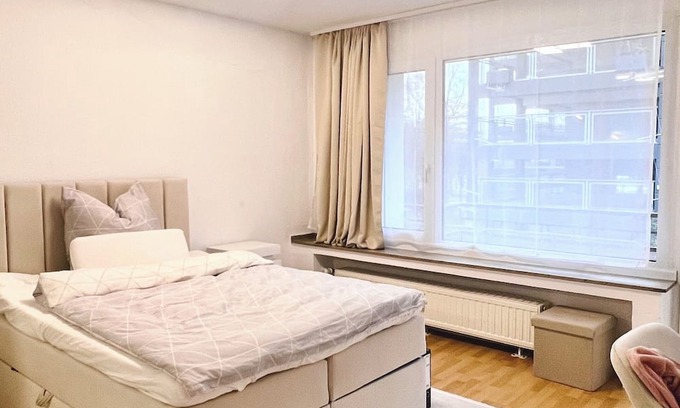 Unterbilk Apartamento | Apartment at the Düsseldorf television tower