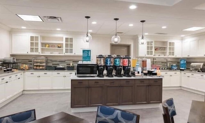 Indianapolis Hotel | Homewood Suites Indianapolis Northwest