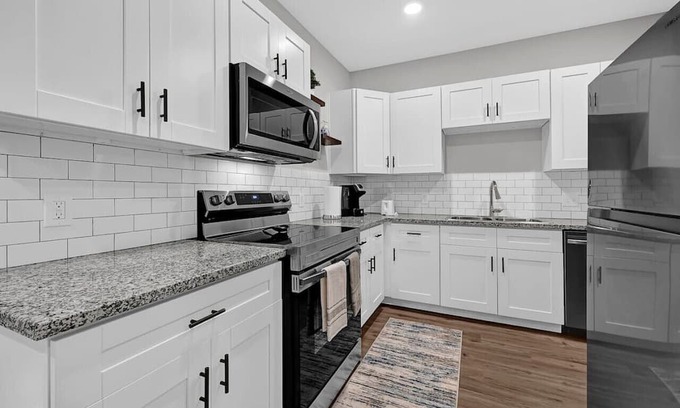 Barker Casa | Brand New! 2Bed2Bath, WD, Gated Comty, Parking!