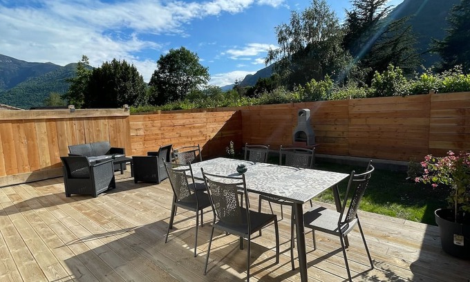 Chaum Casa | Holiday Home 'Miaffo' with Mountain View, Wi-Fi and Air Conditioning