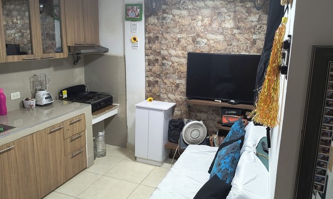 El Bosque Apartamento | Cozy studio with WiFi and AC in charming Cartagena
