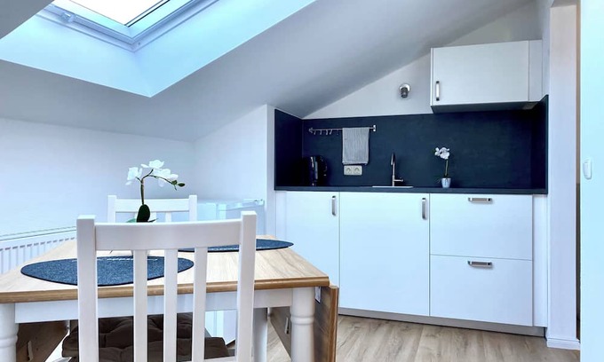 Prien am Chiemsee Apartamento | Apartment 42sqm with balcony and mountain view