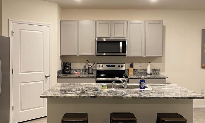 Wesley Chapel Casa | Charming 3-bedroom house in Wesley Chapel with WiFi and AC