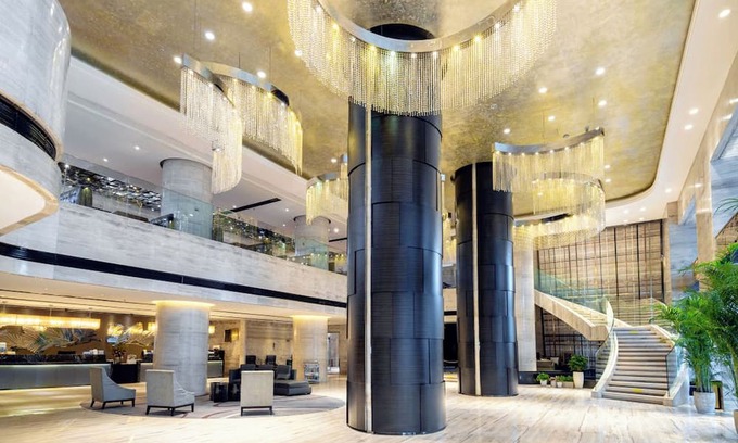 Yuzhong Hotel | Excel Hotel
