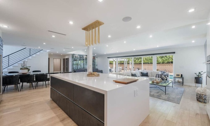 Granada Hills North Casa | ৎ୭ Gunther Luxurious Abodeৎ୭
