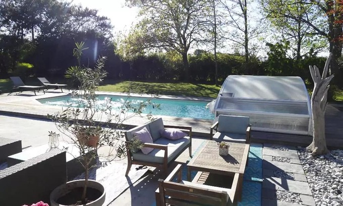 Angresse Casa | Residence Villa Casa Calabasas - Houses & Villas for 8 People