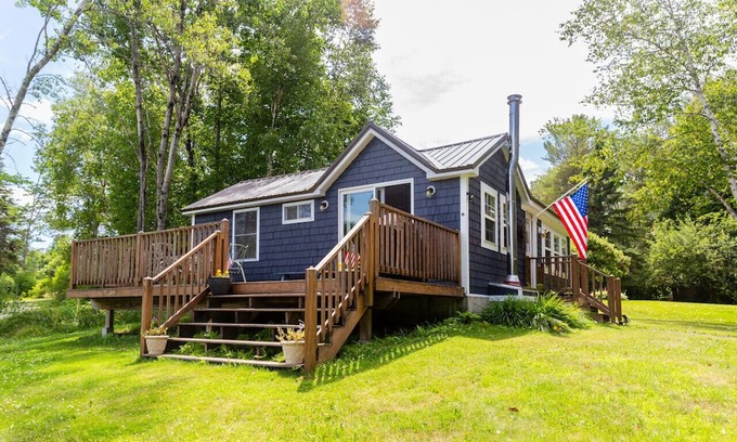 Belfast Casa | Swan Lake Multi Family Property