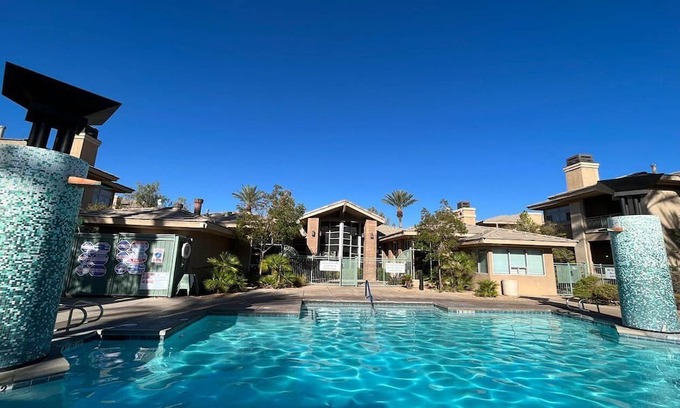 Spring Valley Complejo | Luxury one bedroom and one bathroom unit with full amenities