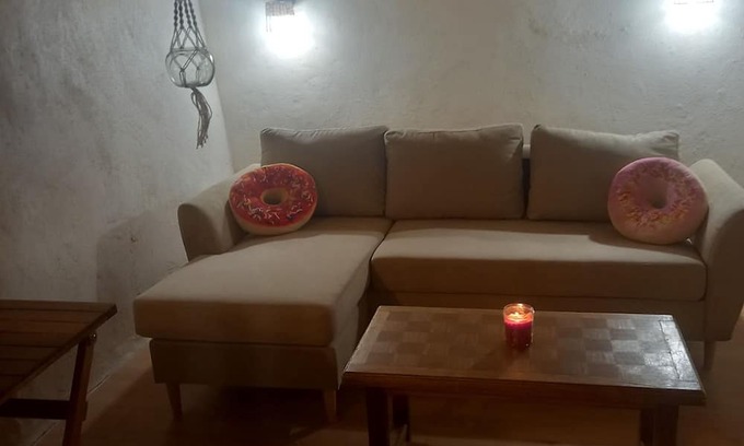 Sisteron Apartamento | Ancel and gretel's apartment is a 2-minute walk from the lake