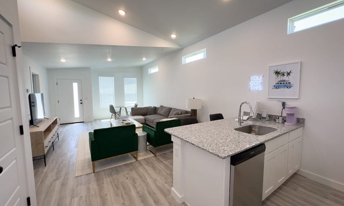 Centerton Casa | Sophisticated + Cozy New Home in Bentonville, Arkansas