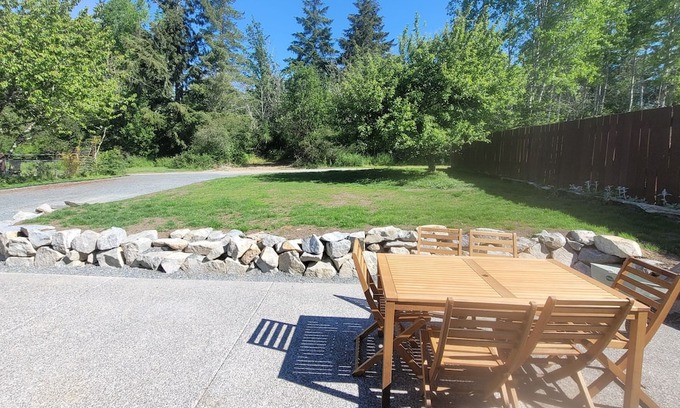 Port Alberni Casa | Newly Renovated Private 3 bedroom 2 bathroom guest suite