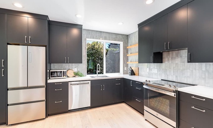 Southeast Magnolia Casa | Newly Crafted Magnolia ADU with 3BD & Spectacular Puget Sound Views - Available for 30+ Night Stays