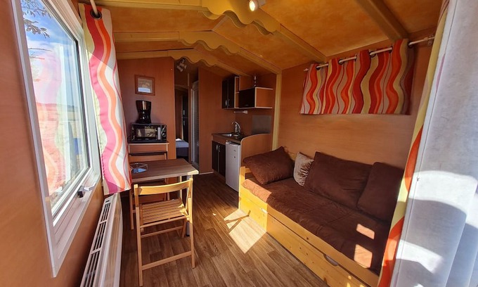 Burthecourt-aux-Chenes Cabaña | Gite Burthecourt-aux-Chênes, 1 bedroom, 4 persons