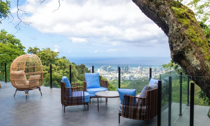 Manoa Casa | Tropical Jungle Ocean View Guest House