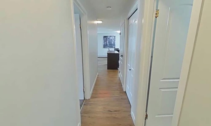 Red Deer Apartamento | Spacious Two Bedroom Apartment in Great Location in West Park