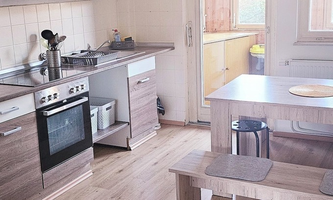 Geislingen an der Steige Apartamento | Fitters' apartment with 4 bedrooms for up to 7 people
