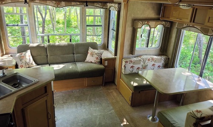 Petit-Etang Casa | The Riverside Windchaser!