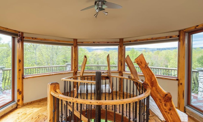 New Paltz Otro | Cozy Castle in the Hudson Valley. Perfect for a fairytale getaway!