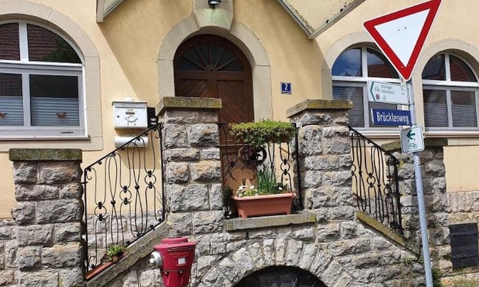 Dettelbach Apartamento | Apartment 'Ferienwohnung An Der Linde' with Wi-Fi