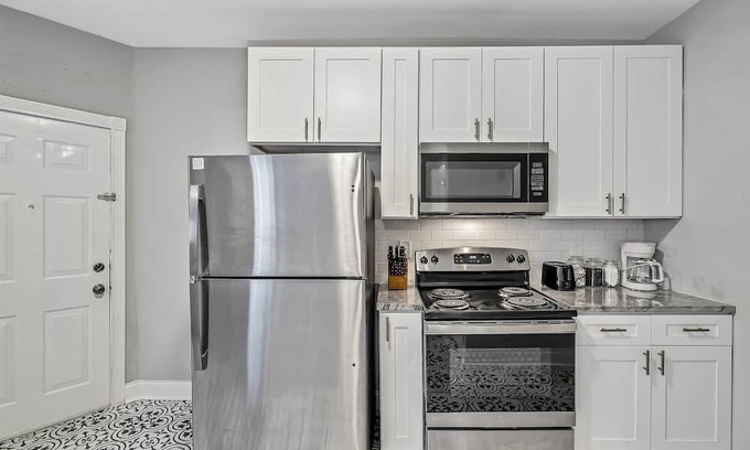 Tower Grove South Casa | Beautiful Tower Grove Unit, Recently Renovated 2N