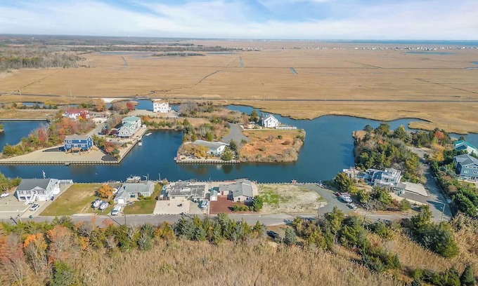 Little Egg Harbor Casa | Beautiful Waterfront Home at Little Egg Harbor