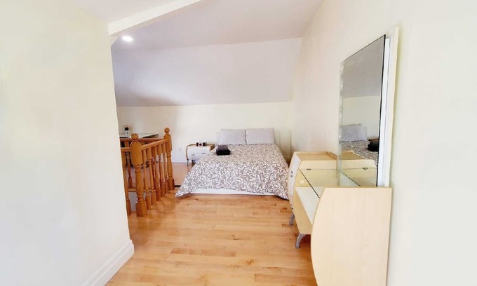 Trinity - Bellwoods Apartamento | Downtown Toronto 3 bedrooms unit walk to trinity bellwood park