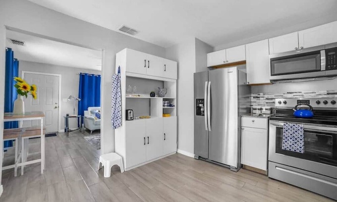 Plant City Casa | 355B) 2BR Luxurious house!