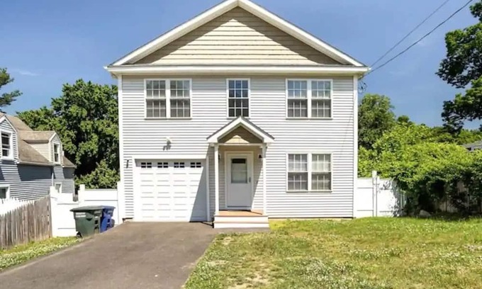 Bridgeport Apartamento | Pleasant Lower Level Apartment