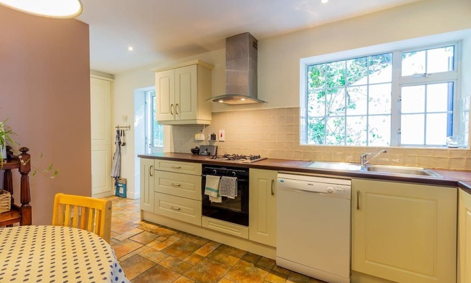 Dublin Casa | GuestReady - Charming House in East Wall