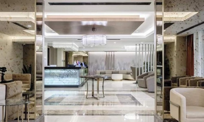 Basaksehir Apartamento | Fern - Stunning 1BR Condo w Terrace View & Parking
