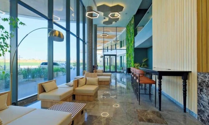 Basaksehir Apartamento | Maple - Chic Cozy 1BR Apt w/ Parking & Gym