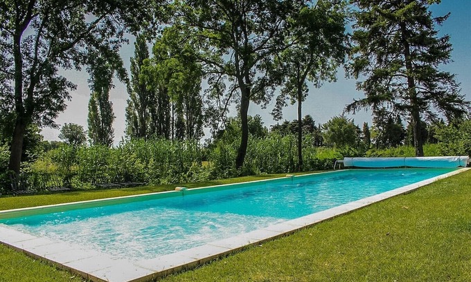 Colonzelle Cabaña | Cottage 'Est' with Shared Pool, Private Terrace and Wi-Fi