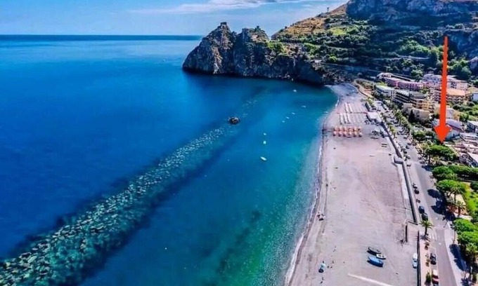 Sant'Alessio Siculo Apartamento | apartment near taormina, sant'alessio siculo(me)