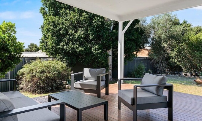 Cessnock Casa | Riesling Retreat - Only minutes to the vineyards