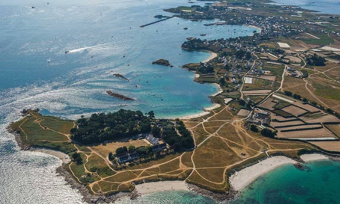 Ile-de-Batz Casa | Explorez le Jardin Colonial de L'île de Batz : un Joyau du Nord-finistère, Parfa