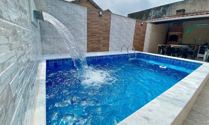 Maracana Casa | Casa com piscina e Churrasqueira
