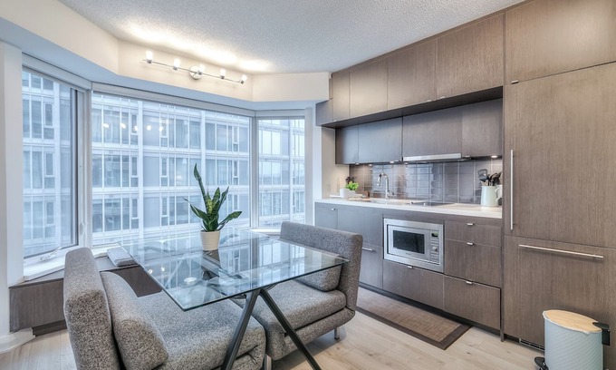 Bloor-Yorkville Apartamento | Waterfront Yorkville Haven