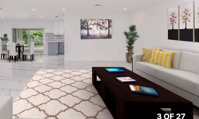 Pinecrest Casa | Pinecrest Home Newly updated. Best location.