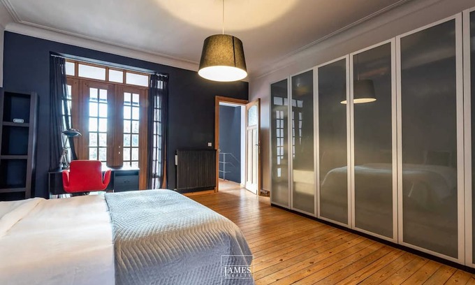 Vorst Apartamento | Homerez - Spacious apartement for 6 ppl. with garden and terrace at Bruxelles