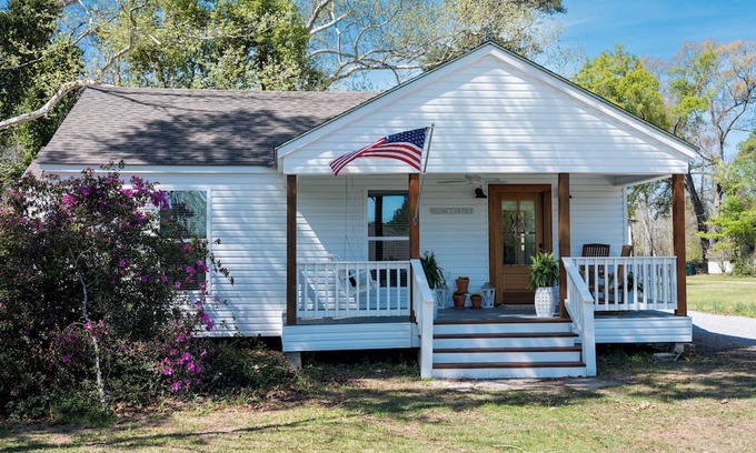 Hammond Otro | The Sycamores Private Entrance 1.5 Ac 5 Mi to SLU Pet Friendly